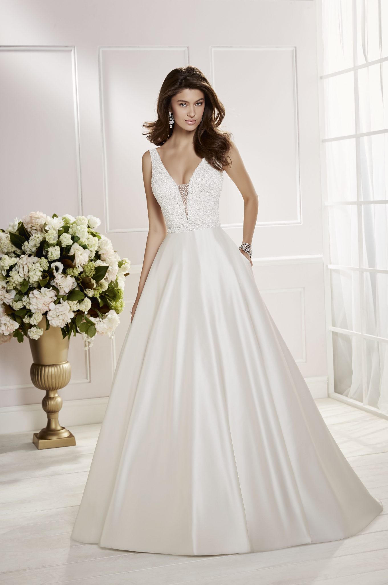 Ronald Joyce wedding gown collection| Krystle Brides Bridal Boutique